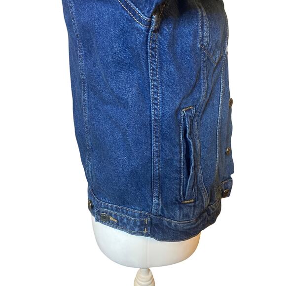 Old Navy Girls Dark Wash Jean Trucker Jacket Size XL Classic Denim - Picture 4 of 9